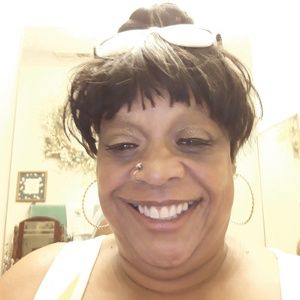 Meet your Posher, Mechelle